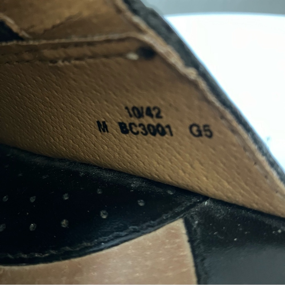 B.O.C. Woven Leather Clogs - Picture 9 of 9